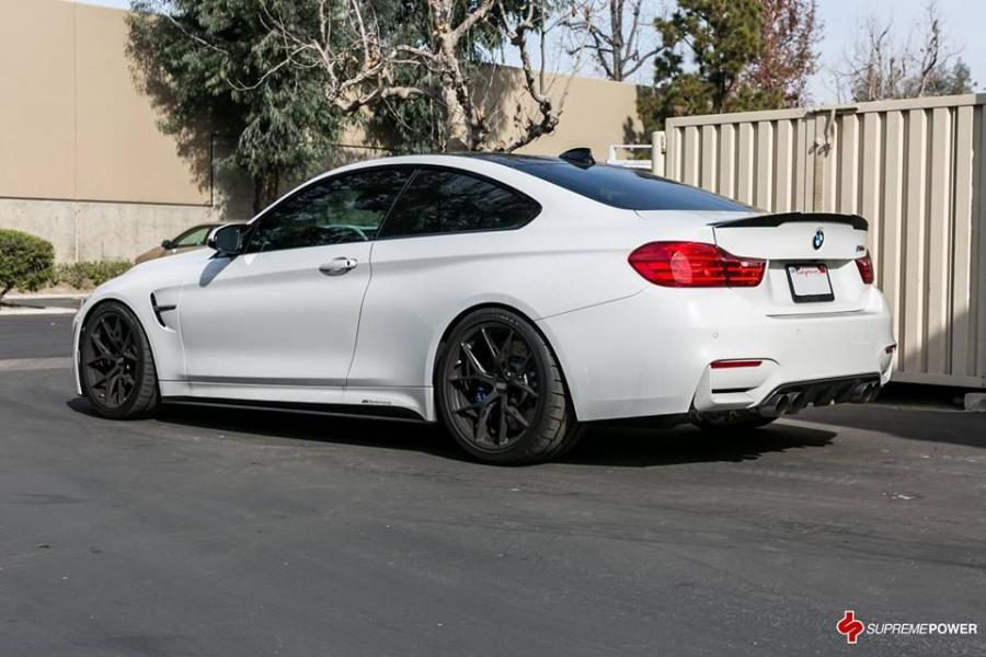  BMW M4 Coupe Alpine White on BBS Wheels 2016 года  (фото 13 из 13)